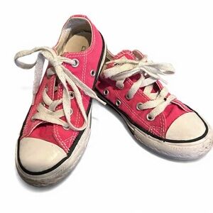 Girls Sz 11 Pink Converse Sneakers/ Chucks